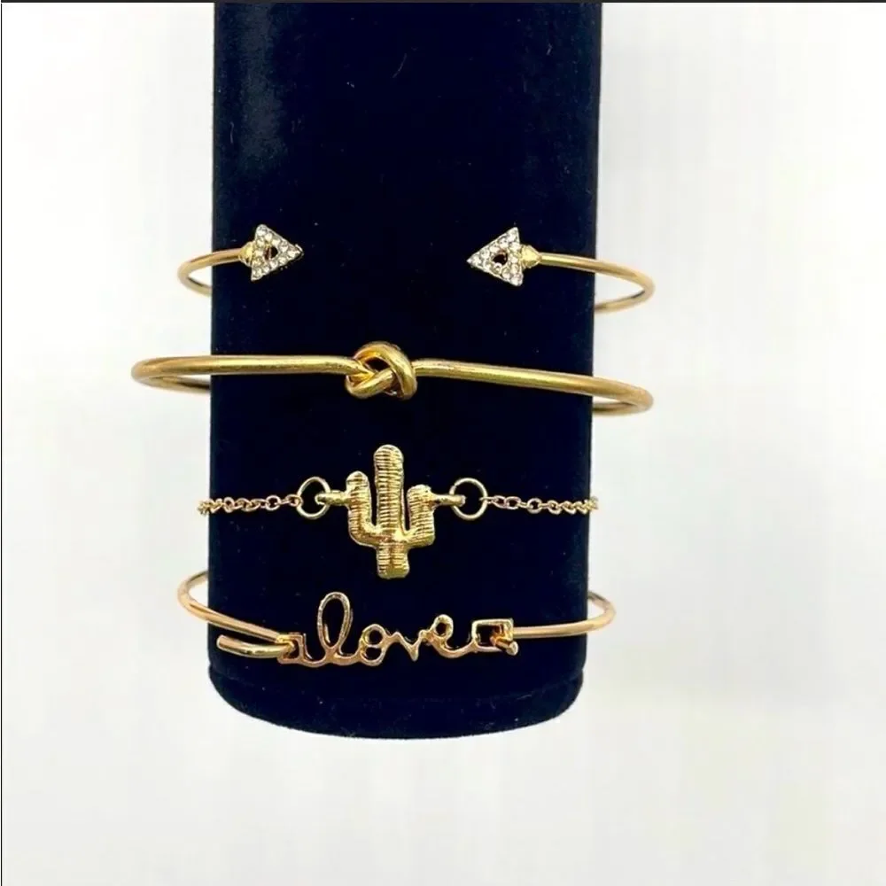 FOUR PIECE Southwest Goldtone Bracelets